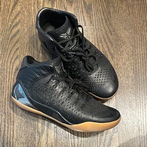 Kobe 9 EXT mid Mamba